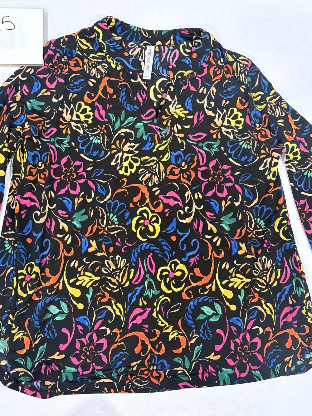 Dear Scarlet Sleeve Floral blouse Black Multicolor